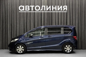 Минивэн Honda Freed 2010 года, 880000 рублей, Красноярск