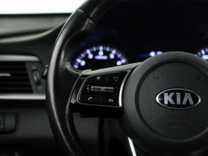 Седан Kia Optima 2018 года, 1727444 рублей, Москва