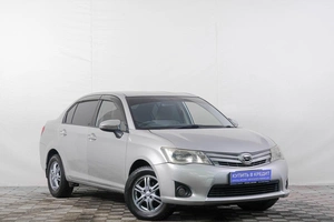 Седан Toyota Corolla Axio 2013 года, 889000 рублей, Кемерово