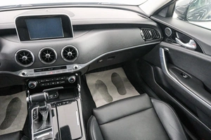 Лифтбек Kia Stinger 2018 года, 3099000 рублей, Красноярск