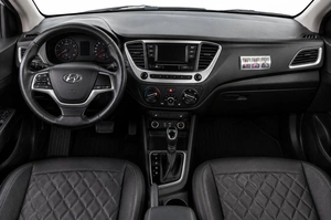 Седан Hyundai Solaris 2018 года, 1399000 рублей, Челябинск
