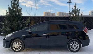 Универсал Toyota Prius V 2016 года, 1310000 рублей, Красноярск