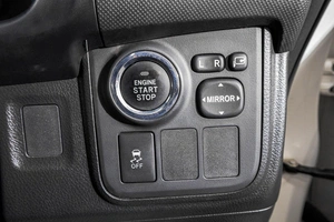 Минивэн Toyota Wish 2011 года, 1189000 рублей, Барнаул