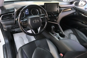 Седан Toyota Camry 2021 года, 2759000 рублей, Омск