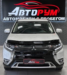 Внедорожник Mitsubishi Outlander 2021 года, 2850000 рублей, Красноярск