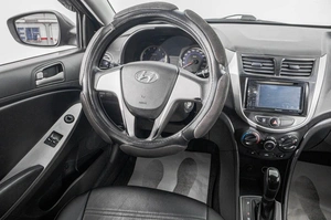 Седан Hyundai Solaris 2016 года, 1249000 рублей, Барнаул