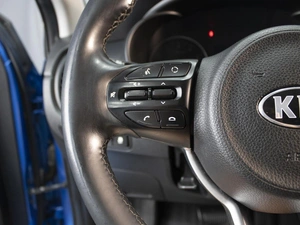 Седан Kia Rio 2018 года, 1220000 рублей, Омск