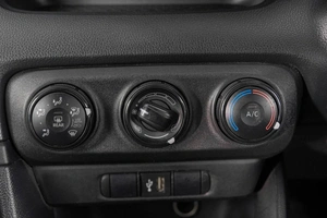 Хетчбэк Toyota Yaris 2021 года, 1439000 рублей, Кемерово