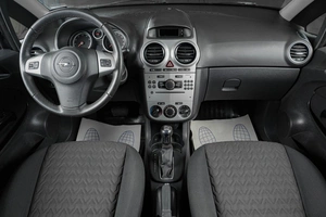 Хетчбэк Opel Corsa 2013 года, 839000 рублей, Тюмень