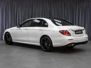 Седан Mercedes-benz E-класс 2017 года, 2729000 рублей, Тюмень