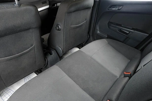 Хетчбэк Opel Astra 2011 года, 569000 рублей, Тюмень