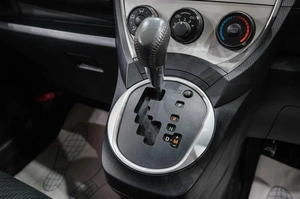 Хетчбэк Toyota Ractis 2012 года, 849000 рублей, Новокузнецк