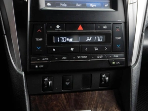 Седан Toyota Camry 2015 года, 1810000 рублей, Тюмень