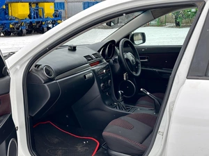 Хетчбэк Mazda Axela 2004 года, 650000 рублей, Красноярск