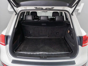 Внедорожник Volkswagen Touareg 2011 года, 2119000 рублей, Тюмень