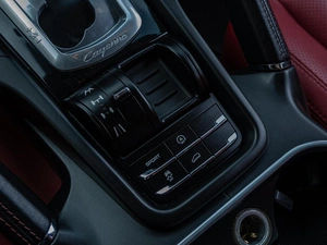 Внедорожник Porsche Cayenne 2013 года, 2330000 рублей, Краснодар