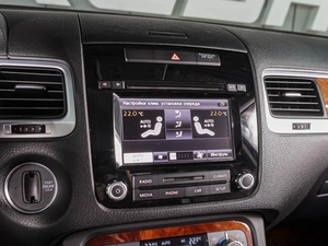 Внедорожник Volkswagen Touareg 2012 года, 1799000 рублей, Воронеж