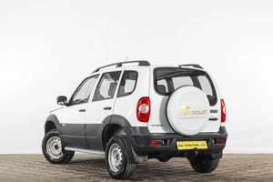 Внедорожник Chevrolet Niva 2016 года, 659000 рублей, Тюмень