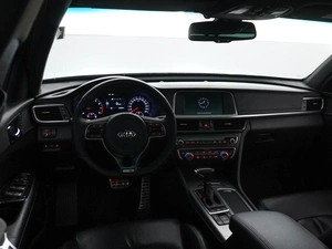 Седан Kia Optima 2016 года, 1850000 рублей, Москва
