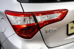 Хетчбэк Toyota Vitz 2019 года, 1489000 рублей, Барнаул