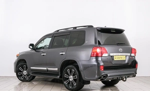 Внедорожник Toyota Land Cruiser 2014 года, 4399000 рублей, Красноярск