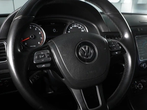 Внедорожник Volkswagen Touareg 2013 года, 1999000 рублей, Минеральные Воды