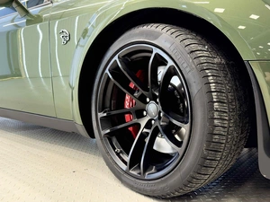 Купе Dodge Challenger SRT 2023 года, 15999999 рублей, Москва