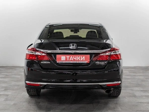 Седан Honda Accord 2016 года, 2350000 рублей, Красноярск