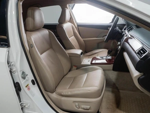Седан Toyota Camry 2014 года, 1620000 рублей, Тюмень