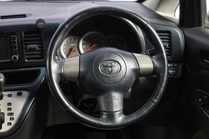 Минивэн Toyota Wish 2008 года, 999000 рублей, Новосибирск