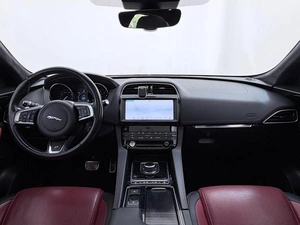 Внедорожник Jaguar F-Pace 2018 года, 3377000 рублей, Орёл