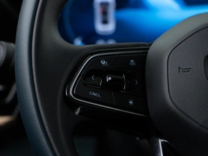 Внедорожник Geely Monjaro 2023 года, 3649999 рублей, Москва