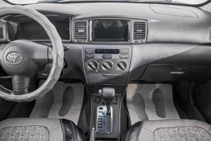 Хетчбэк Toyota Corolla 2005 года, 649000 рублей, Барнаул