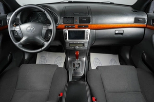 Седан Toyota Avensis 2007 года, 999000 рублей, Тюмень