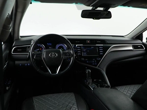 Седан Toyota Camry 2019 года, 2225055 рублей, Москва
