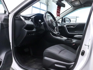 Внедорожник Toyota RAV4 2021 года, 3495000 рублей, Красноярск