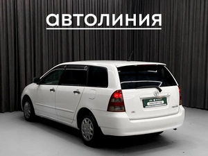 Универсал Toyota Corolla Fielder 2002 года, 630000 рублей, Красноярск