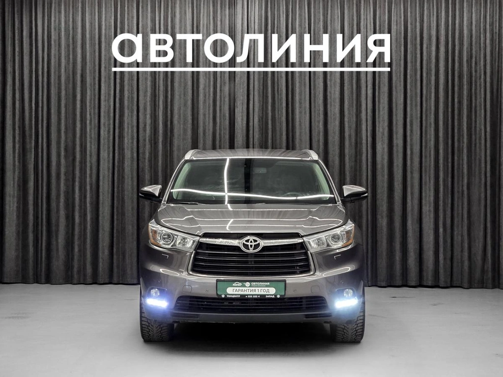 Внедорожник Toyota Highlander 2014 года, 2680000 рублей, Красноярск