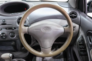 Седан Toyota Platz 2000 года, 499000 рублей, Новокузнецк