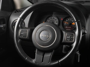 Внедорожник Jeep Liberty 2015 года, 1679000 рублей, Тюмень