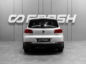 Внедорожник Volkswagen Tiguan 2013 года, 1370000 рублей, Тюмень