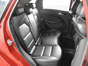 Хетчбэк Mercedes-benz B-класс 2012 года, 1029900 рублей, Казань