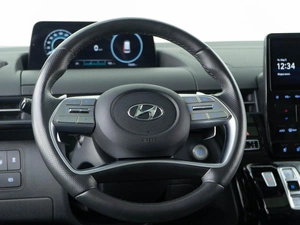 Минивэн Hyundai Staria 2021 года, 4498055 рублей, Москва