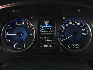 Пикап Toyota Hilux 2016 года, 3329000 рублей, Аксай