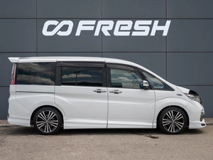 Минивэн Honda Stepwgn 2015 года, 2170000 рублей, Краснодар