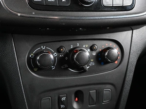 Хетчбэк Renault Sandero Stepway 2019 года, 1319000 рублей, Аксай