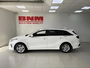 Хэтчбек Kia Ceed 2019 года, 1635000 рублей, Смоленск