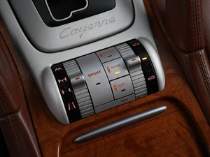 Внедорожник Porsche Cayenne Turbo 2007 года, 1499046 рублей, Москва