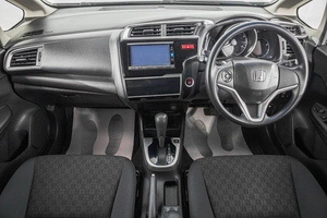 Хетчбэк Honda Fit 2016 года, 1149000 рублей, Барнаул