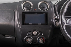 Хетчбэк Nissan Note 2017 года, 929000 рублей, Томск